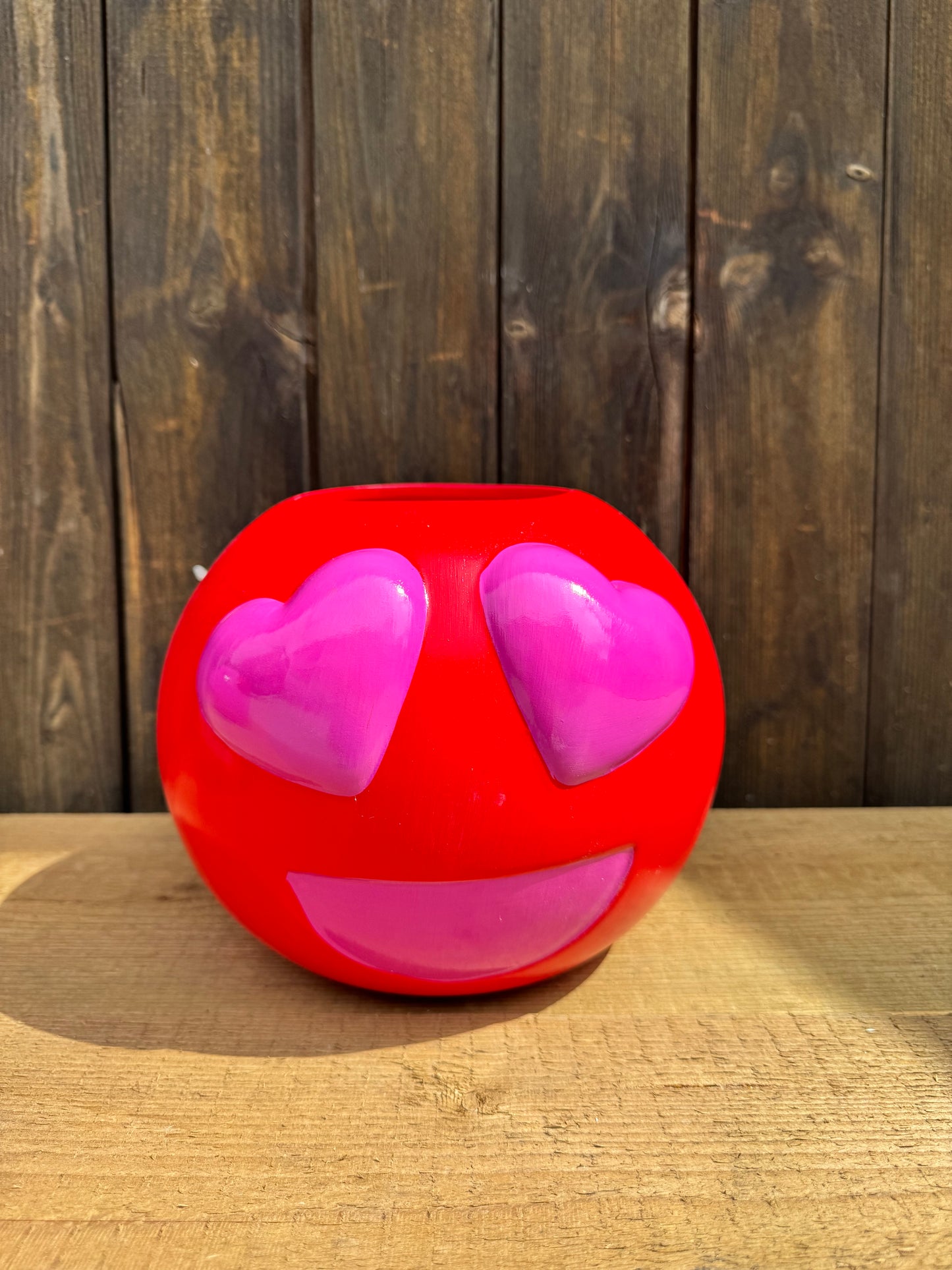 😍Emoji-Vase Love Eyes😍