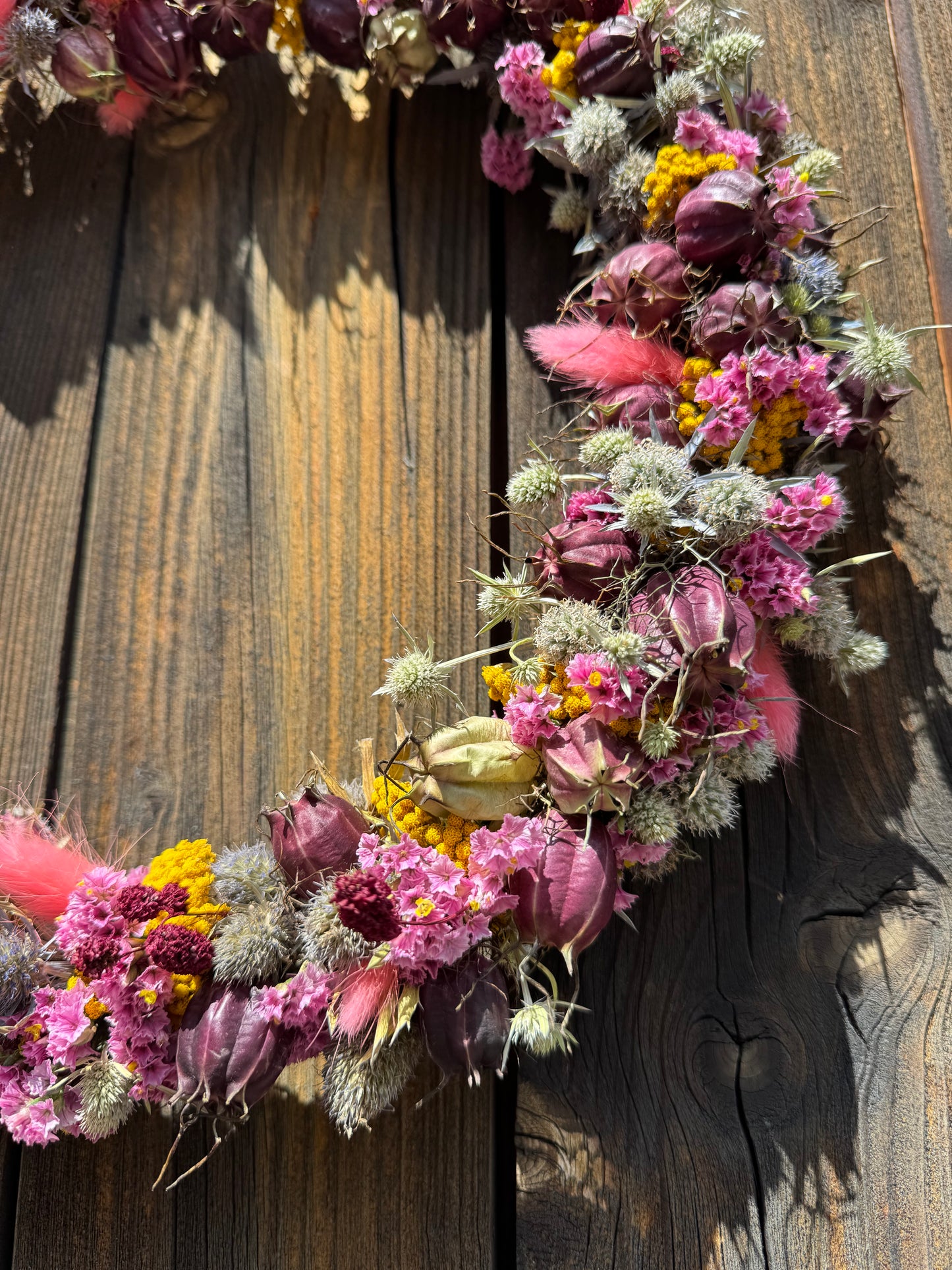 Trockenblumenkranz „Beerenzauber“ – 30 cm | Handgefertigter Kranz in Pink, Bordeaux & Naturtönen