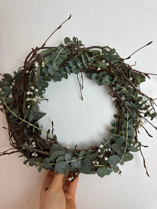 Frühlingskranz Eukalyptusgold – Ø 32 cm